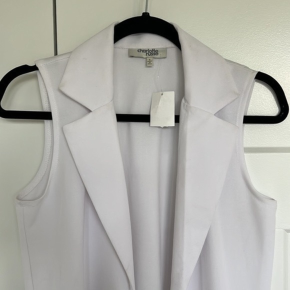 White Sleeveless Cardigan - Picture 3 of 5